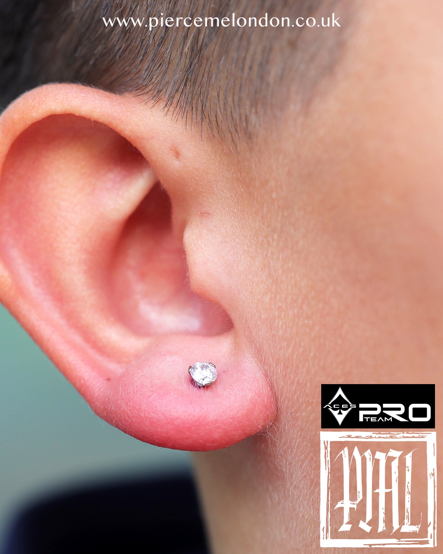 3 Prong Set Round Faceted Gem End WCZ (I.S)