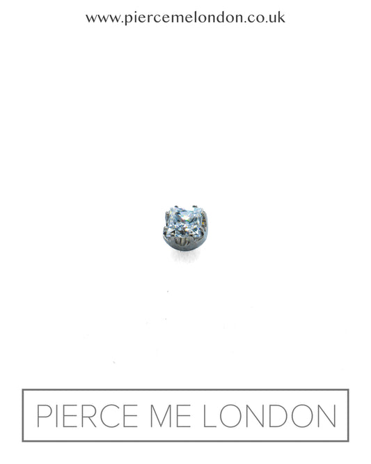 Axel Square Prong Set Low Profile End